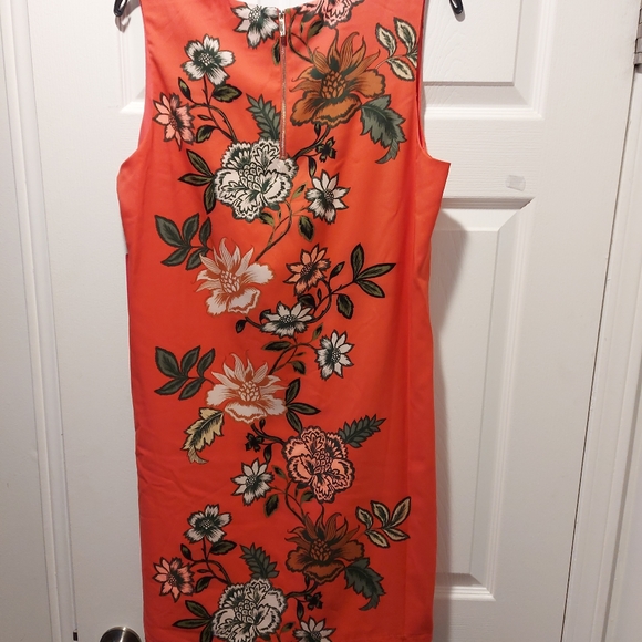 Vince Camuto Sleeveless Dress - Picture 3 of 5